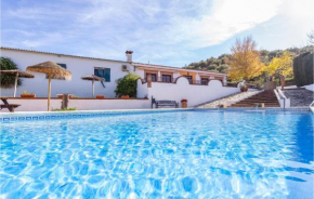 Гостиница Three-Bedroom Holiday home Priego de CÃ³rdoba with a Fireplace 01  Сагрилья Альта